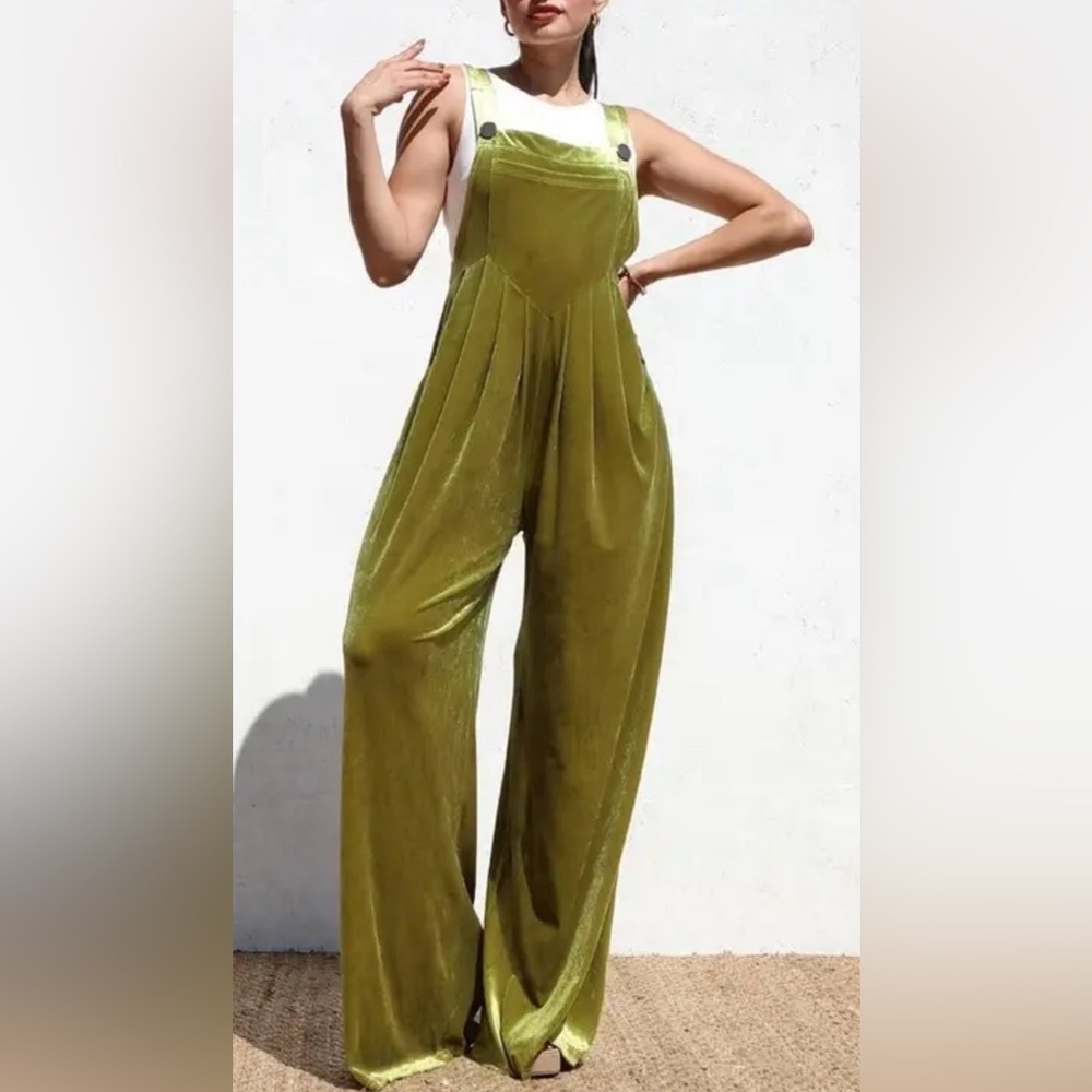 Oversized Apple green pleated wide leg bell bottom overall Jumpsuit Small Medium